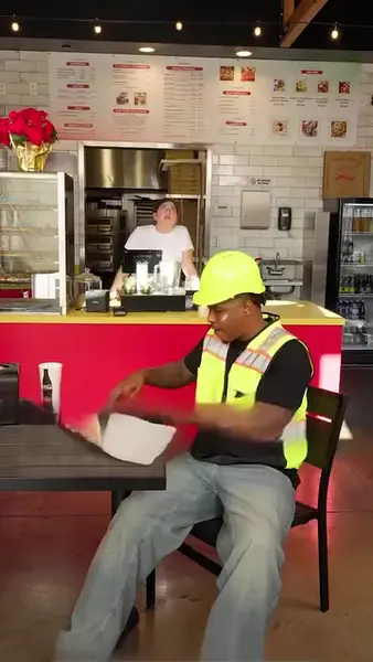 Кадр рекламы Tower Rush