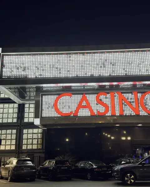 Кадр рекламы Online Games