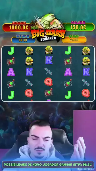 Кадр рекламы VIP Game App