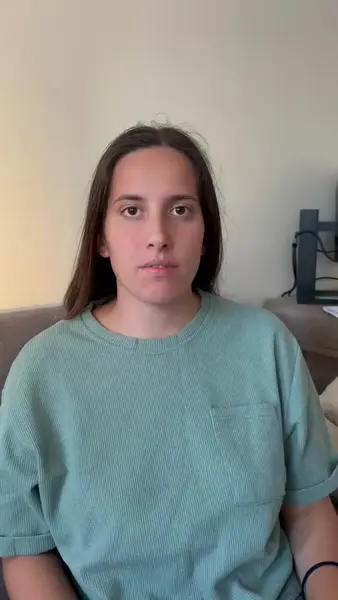 Кадр рекламы Karen McGee