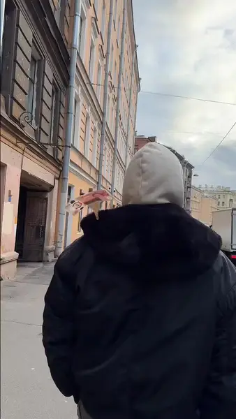 Кадр рекламы Chicken Road