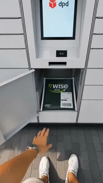 Кадр рекламы Jérôme Millet
