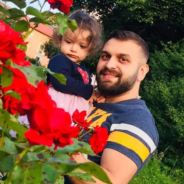 Кадр рекламы Mehmet Demir