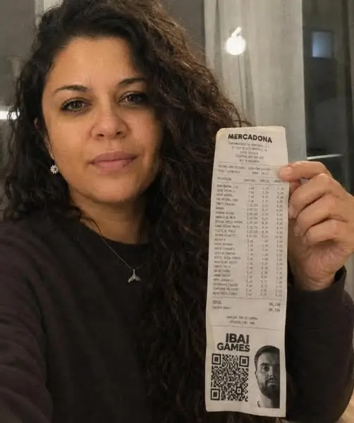 Кадр рекламы Lucía Torres