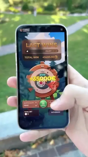 Кадр рекламы Coin Strike