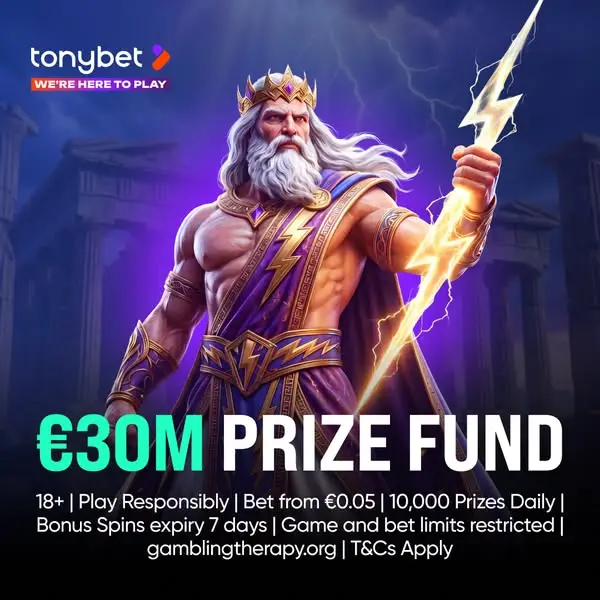 Кадр рекламы Top Slots