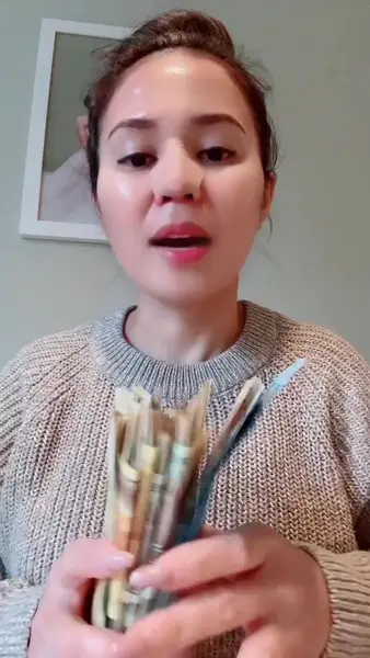Кадр рекламы Glo Garcia Costales